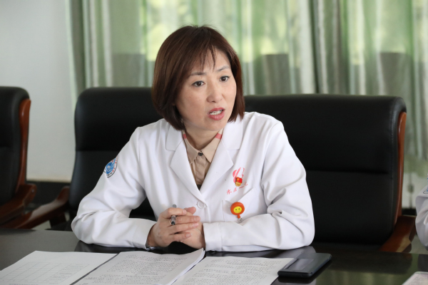 不忘初心牢记使命医院纪检书记马秀梅参加所在党支部和指导联系点党